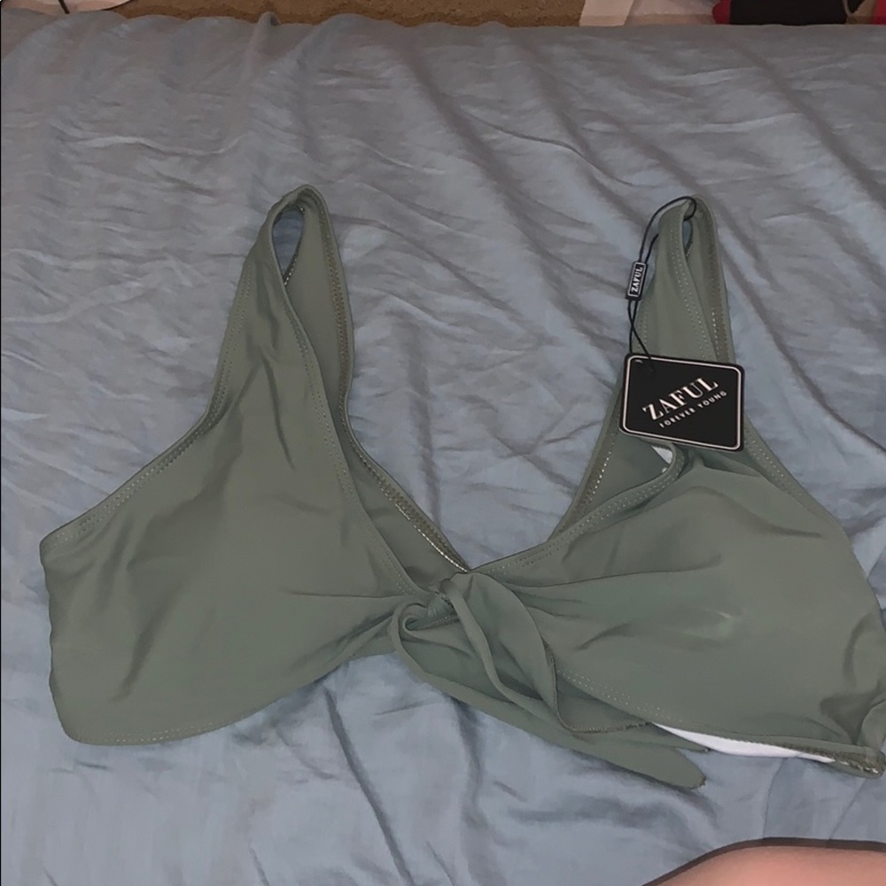 Green Zaful top